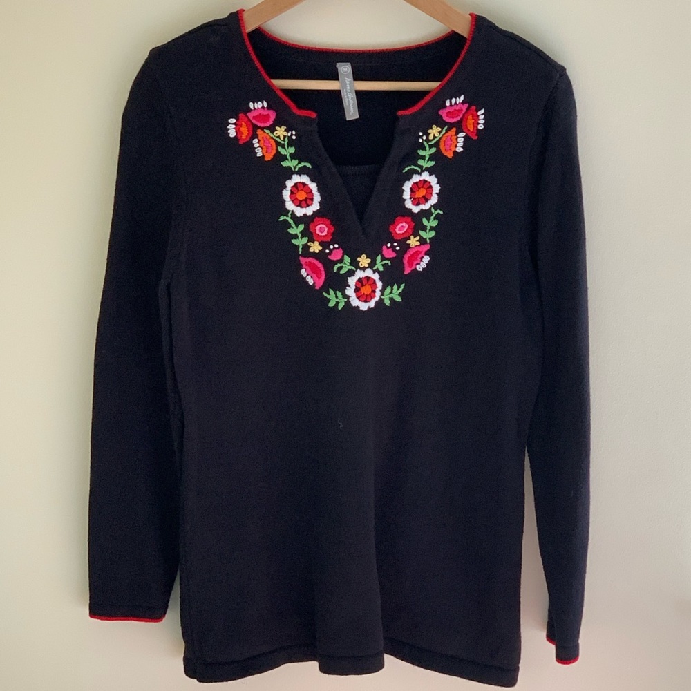 Hanna Andersson Embroidered Nordic Floral Sweater V-Neck EUC